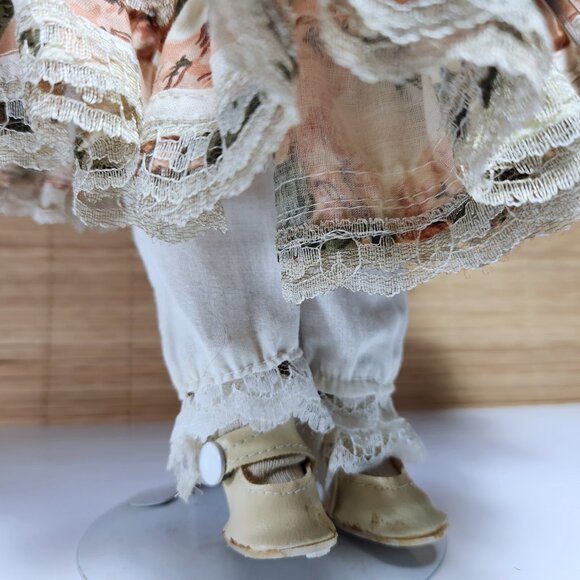 Vanessa Special Edition Fine Porcelain Doll Serie-2007 Dark Skin Eyes & Hair 16" - Picture 5 of 15